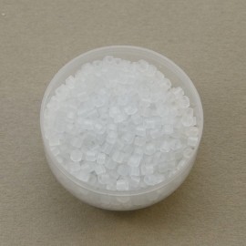 Perle cube 1,8 mm blanc givré (Miyuki)
