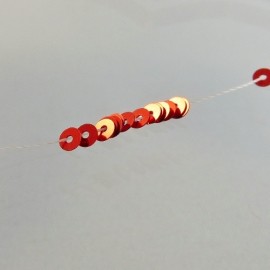 Paillette 3 mm rouge brillant sur fil