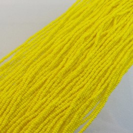 Rocaille 2 mm jaune sur fil
