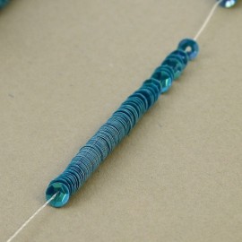 cup sequin 4 mm oriental blue oil on strand