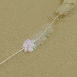 Paillette fleur 5 mm cristal irisé sur fil