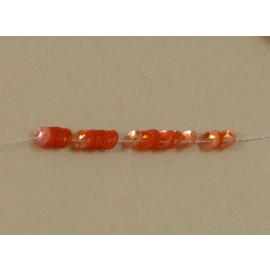 cup sequin 4 mm iridescent melon on strand